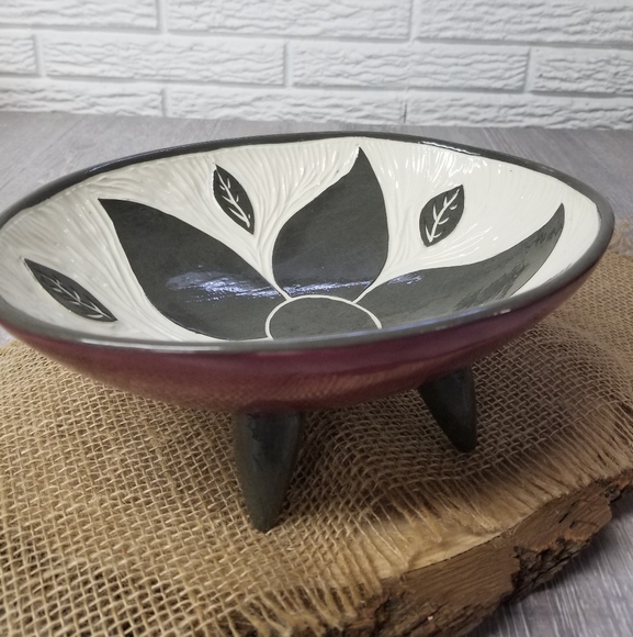 Gorgeous handcrafted decor bowl - Picture 10 of 12